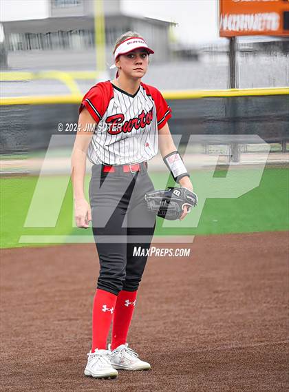 Thumbnail 2 in Burton vs Leon (UIL 2A Region IV Bi-District) photogallery.
