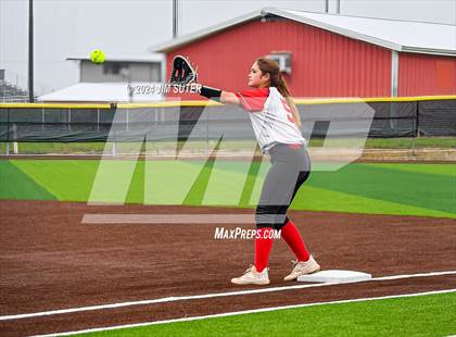 Thumbnail 3 in Burton vs Leon (UIL 2A Region IV Bi-District) photogallery.