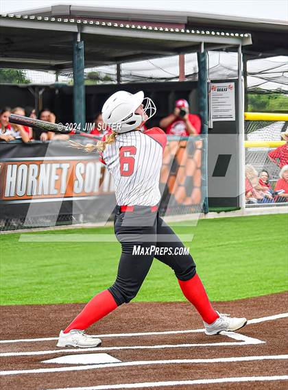 Thumbnail 3 in Burton vs Leon (UIL 2A Region IV Bi-District) photogallery.
