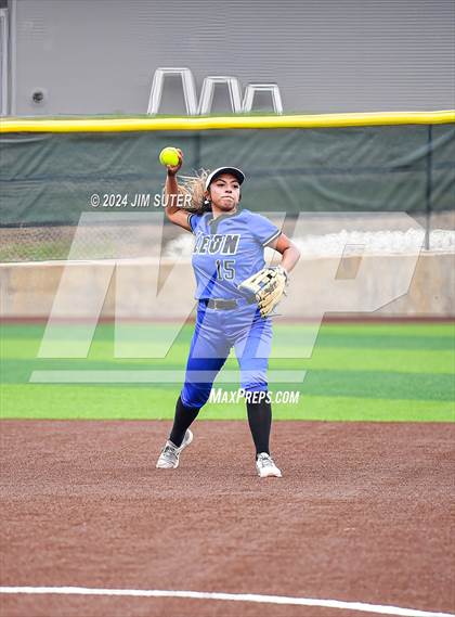 Thumbnail 2 in Burton vs Leon (UIL 2A Region IV Bi-District) photogallery.