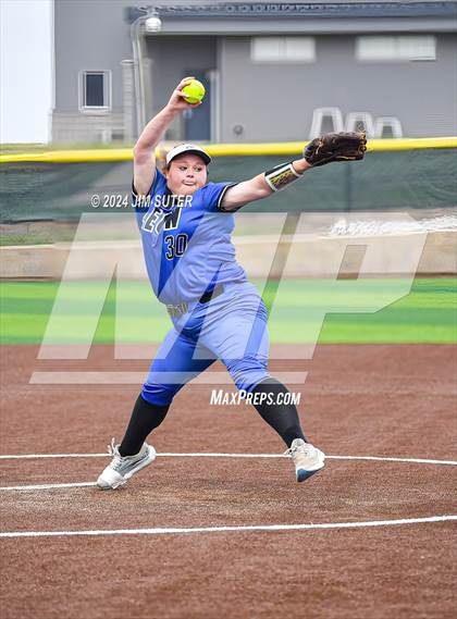 Thumbnail 1 in Burton vs Leon (UIL 2A Region IV Bi-District) photogallery.