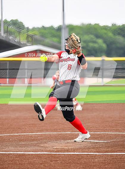 Thumbnail 1 in Burton vs Leon (UIL 2A Region IV Bi-District) photogallery.