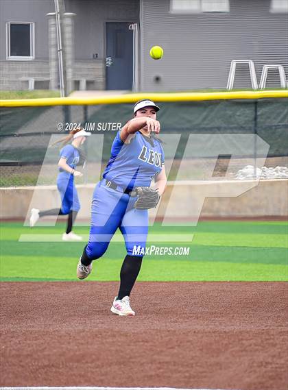 Thumbnail 2 in Burton vs Leon (UIL 2A Region IV Bi-District) photogallery.