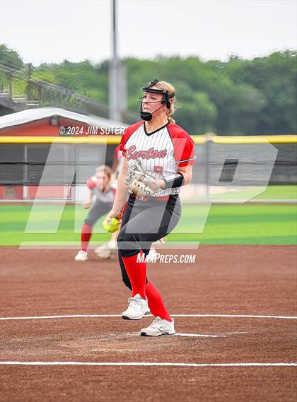 Thumbnail 3 in Burton vs Leon (UIL 2A Region IV Bi-District) photogallery.