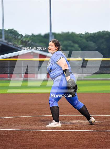 Thumbnail 2 in Burton vs Leon (UIL 2A Region IV Bi-District) photogallery.
