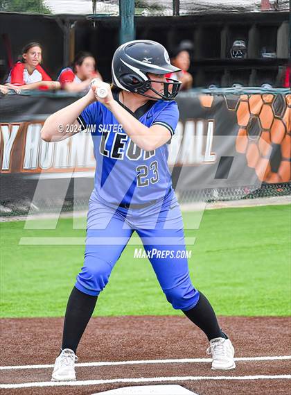 Thumbnail 3 in Burton vs Leon (UIL 2A Region IV Bi-District) photogallery.