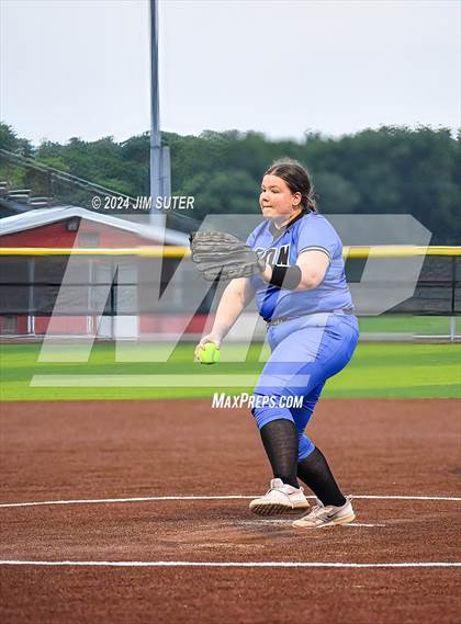 Thumbnail 2 in Burton vs Leon (UIL 2A Region IV Bi-District) photogallery.