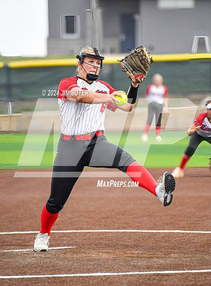 Thumbnail 2 in Burton vs Leon (UIL 2A Region IV Bi-District) photogallery.