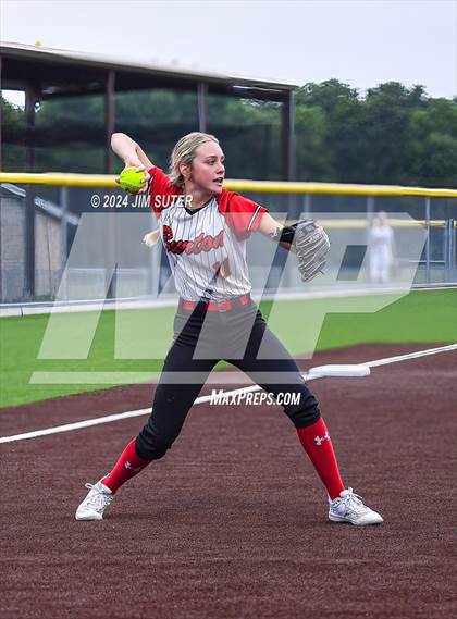 Thumbnail 3 in Burton vs Leon (UIL 2A Region IV Bi-District) photogallery.