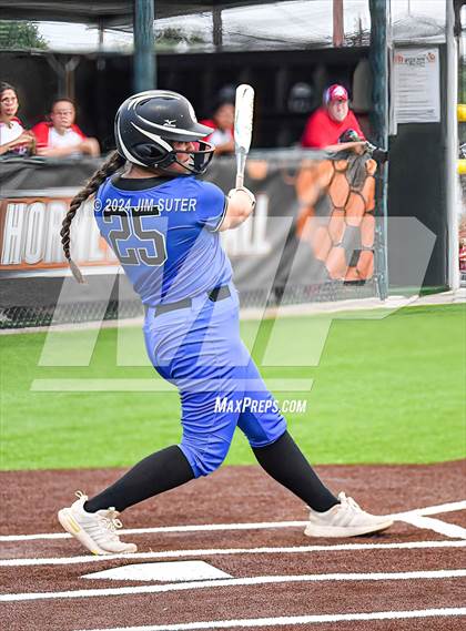 Thumbnail 2 in Burton vs Leon (UIL 2A Region IV Bi-District) photogallery.