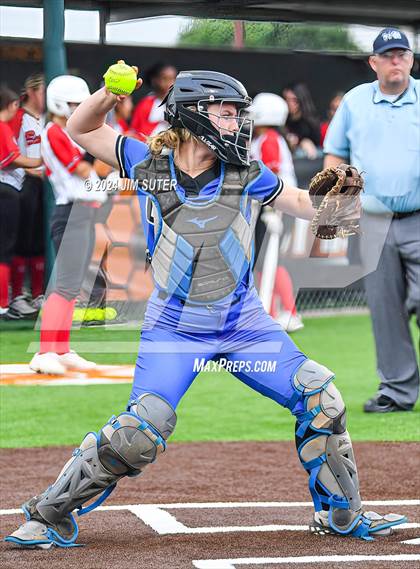 Thumbnail 1 in Burton vs Leon (UIL 2A Region IV Bi-District) photogallery.