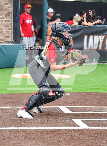 Thumbnail 1 in Burton vs Leon (UIL 2A Region IV Bi-District) photogallery.