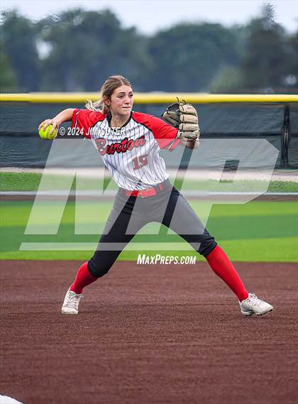 Thumbnail 3 in Burton vs Leon (UIL 2A Region IV Bi-District) photogallery.