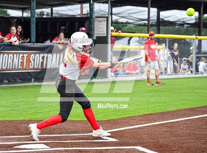 Thumbnail 3 in Burton vs Leon (UIL 2A Region IV Bi-District) photogallery.