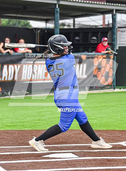 Thumbnail 3 in Burton vs Leon (UIL 2A Region IV Bi-District) photogallery.