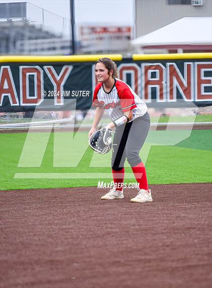 Thumbnail 3 in Burton vs Leon (UIL 2A Region IV Bi-District) photogallery.