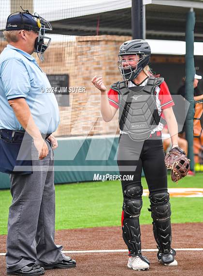 Thumbnail 1 in Burton vs Leon (UIL 2A Region IV Bi-District) photogallery.