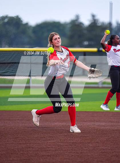 Thumbnail 2 in Burton vs Leon (UIL 2A Region IV Bi-District) photogallery.
