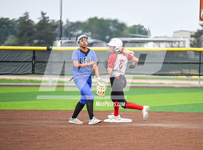 Thumbnail 1 in Burton vs Leon (UIL 2A Region IV Bi-District) photogallery.