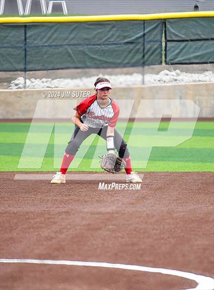 Thumbnail 1 in Burton vs Leon (UIL 2A Region IV Bi-District) photogallery.