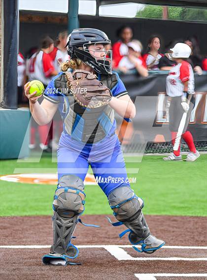 Thumbnail 2 in Burton vs Leon (UIL 2A Region IV Bi-District) photogallery.