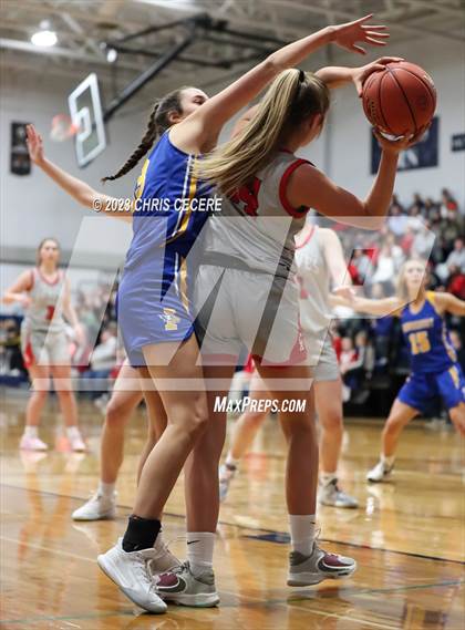 Thumbnail 3 in Canandaigua Academy vs. Irondequoit (Section 5 Class A Semifinal) photogallery.