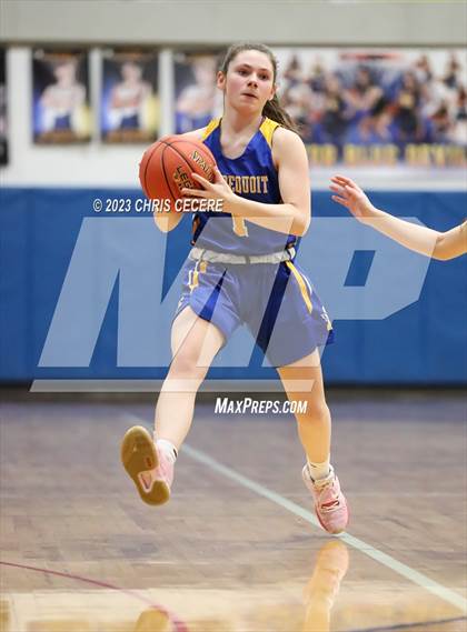 Thumbnail 1 in Canandaigua Academy vs. Irondequoit (Section 5 Class A Semifinal) photogallery.