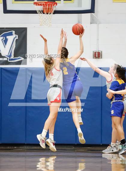 Thumbnail 2 in Canandaigua Academy vs. Irondequoit (Section 5 Class A Semifinal) photogallery.