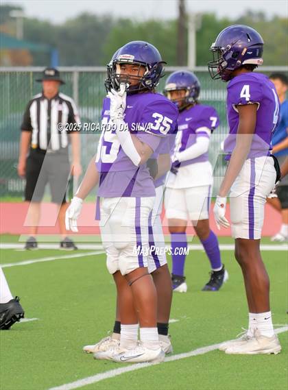 Thumbnail 1 in FR: Morton Ranch vs Katy Taylor (A Team) photogallery.