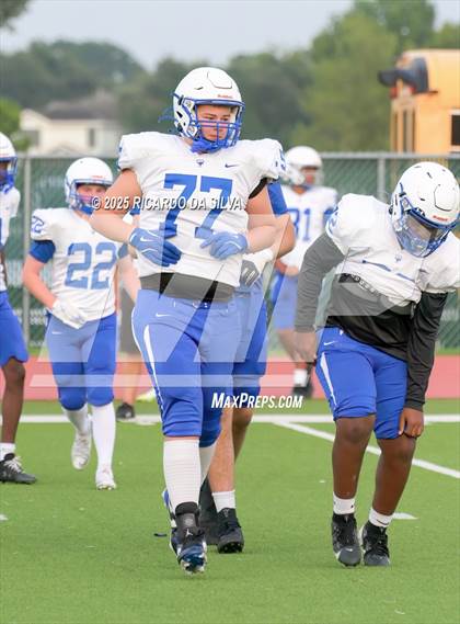 Thumbnail 1 in FR: Morton Ranch vs Katy Taylor (A Team) photogallery.