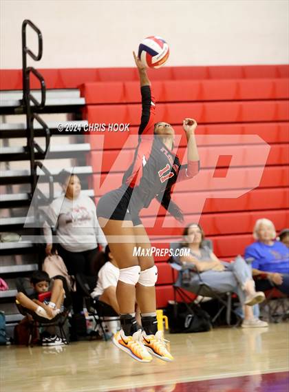 Thumbnail 2 in Fountain Hills vs Florence (The Florence VB Invitational) photogallery.