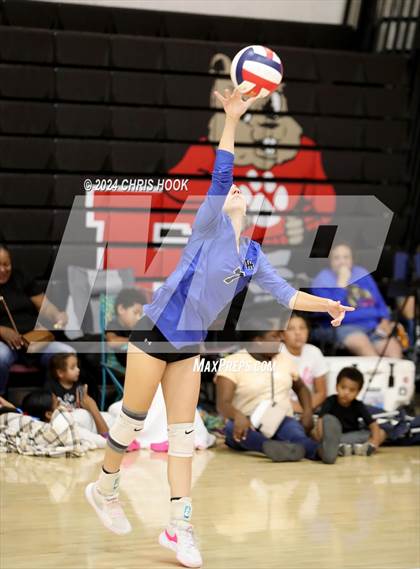 Thumbnail 3 in Fountain Hills vs Florence (The Florence VB Invitational) photogallery.