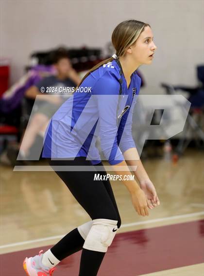 Thumbnail 2 in Fountain Hills vs Florence (The Florence VB Invitational) photogallery.