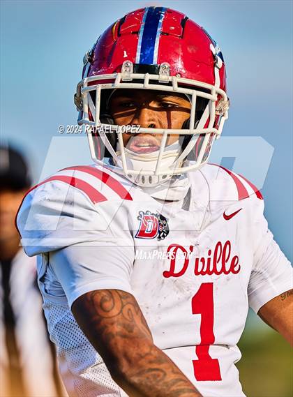 Thumbnail 1 in The Woodlands vs. Duncanville (UIL 6A D1 Football Regional) photogallery.