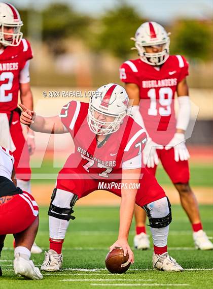 Thumbnail 3 in The Woodlands vs. Duncanville (UIL 6A D1 Football Regional) photogallery.