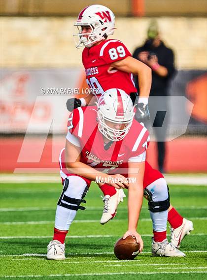 Thumbnail 3 in The Woodlands vs. Duncanville (UIL 6A D1 Football Regional) photogallery.