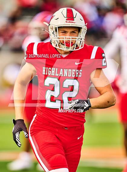 Thumbnail 3 in The Woodlands vs. Duncanville (UIL 6A D1 Football Regional) photogallery.