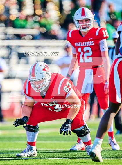 Thumbnail 3 in The Woodlands vs. Duncanville (UIL 6A D1 Football Regional) photogallery.