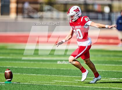 Thumbnail 2 in The Woodlands vs. Duncanville (UIL 6A D1 Football Regional) photogallery.