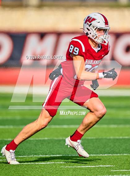 Thumbnail 1 in The Woodlands vs. Duncanville (UIL 6A D1 Football Regional) photogallery.