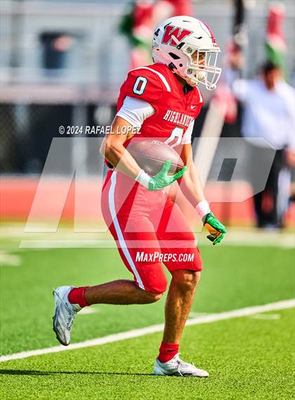 Thumbnail 1 in The Woodlands vs. Duncanville (UIL 6A D1 Football Regional) photogallery.