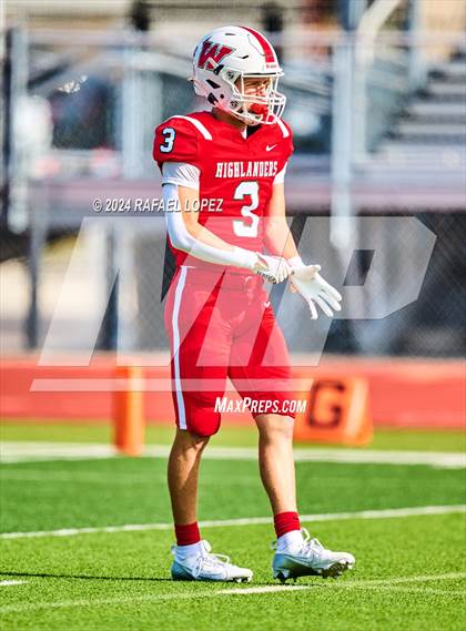 Thumbnail 3 in The Woodlands vs. Duncanville (UIL 6A D1 Football Regional) photogallery.