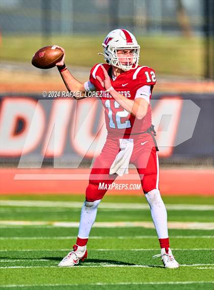 Thumbnail 2 in The Woodlands vs. Duncanville (UIL 6A D1 Football Regional) photogallery.