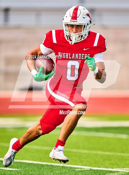 Thumbnail 1 in The Woodlands vs. Duncanville (UIL 6A D1 Football Regional) photogallery.
