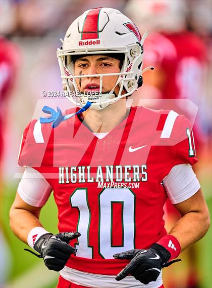 Thumbnail 3 in The Woodlands vs. Duncanville (UIL 6A D1 Football Regional) photogallery.