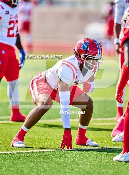 Thumbnail 3 in The Woodlands vs. Duncanville (UIL 6A D1 Football Regional) photogallery.