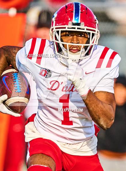 Thumbnail 1 in The Woodlands vs. Duncanville (UIL 6A D1 Football Regional) photogallery.