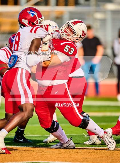 Thumbnail 3 in The Woodlands vs. Duncanville (UIL 6A D1 Football Regional) photogallery.