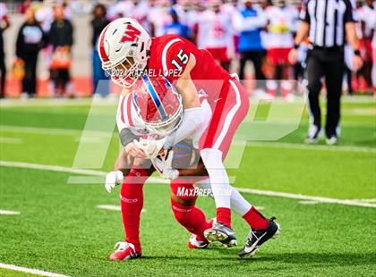 Thumbnail 1 in The Woodlands vs. Duncanville (UIL 6A D1 Football Regional) photogallery.