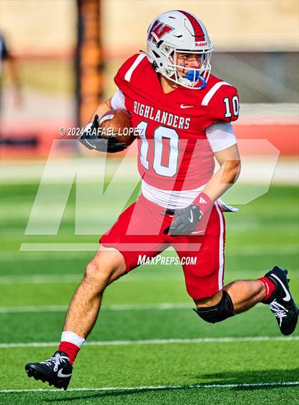 Thumbnail 1 in The Woodlands vs. Duncanville (UIL 6A D1 Football Regional) photogallery.